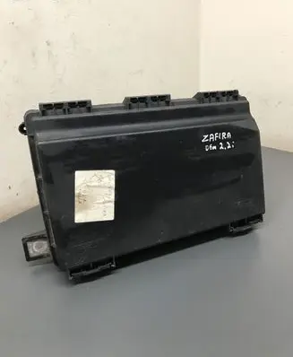 Opel Zafira B Fuse module