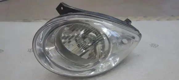 KIA Picanto Headlight/headlamp 9210107XXX