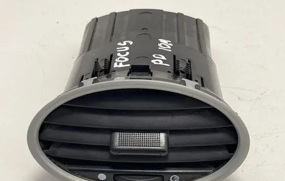 Ford Focus Dashboard side air vent grill/cover trim 4M51A014L21AE