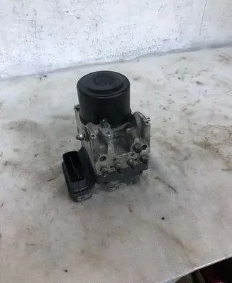 Lexus IS 220D-250-350 ABS Pump 4454053240