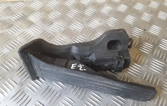 Volkswagen PASSAT B6 Accelerator throttle pedal 6PV00860000 1K1721503L