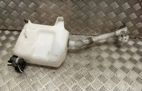 Honda FR-V Windshield washer fluid reservoir/tank