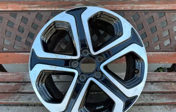 Honda HR-V R17 alloy rim 