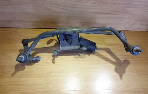 Peugeot 806 Front wiper linkage and motor