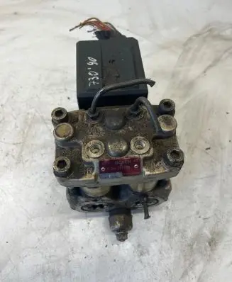 BMW 7 E38 ABS Pump 0265201020