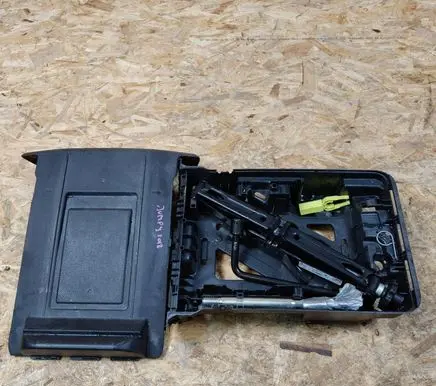 Citroen Jumpy Tool set 9811866680