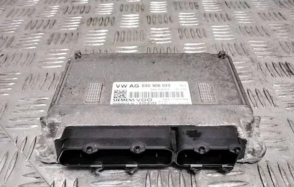 Volkswagen Polo IV 9N3 Engine control unit/module 03D906023 5WP4041404 SM0S91