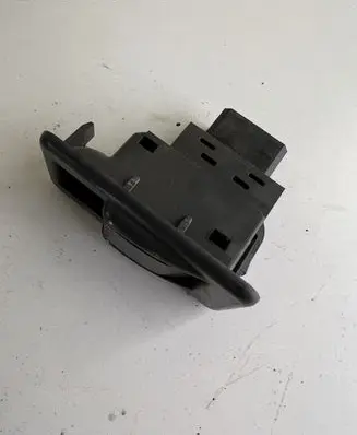 Mitsubishi Pajero Electric window control switch MR751813 C8FPS5101
