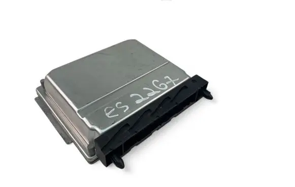 Volvo XC70 Engine control unit/module ECU 08675760A 0261207712