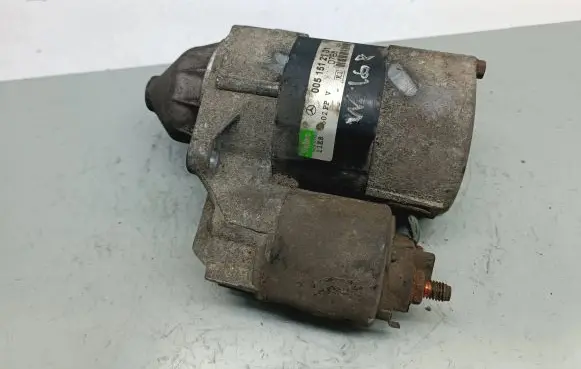 Mercedes-Benz A W168 Starter motor 0051512101 D7E8