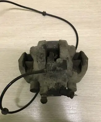 Mercedes-Benz E W212 Rear brake caliper