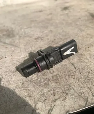 Skoda Karoq Camshaft position sensor 04l907601