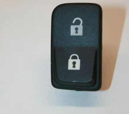 Volvo V70 Central locking switch button 30669958 03451500 30669957