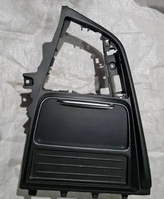 BMW 3 F30 F35 F31 Cup holder front 932375
