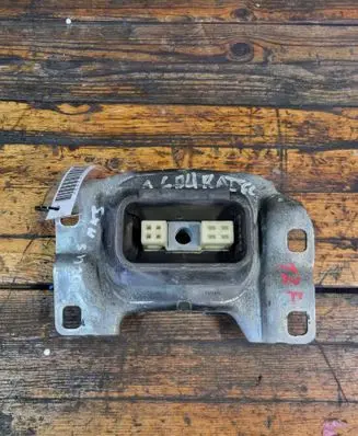 Ford Focus C-MAX Gearbox mount V617M121