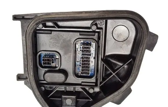 Volkswagen PASSAT B6 Headlight ballast module Xenon 3C0941608B