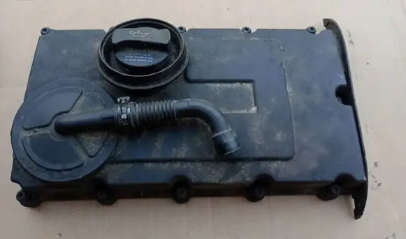 Volkswagen Touran I Engine head 036103475