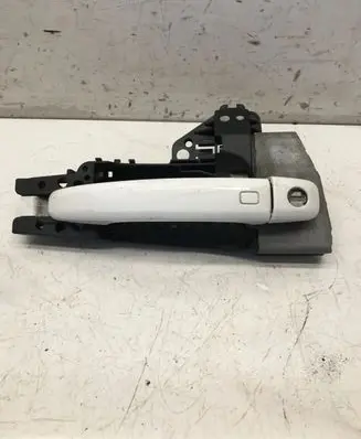 Audi A5 8T 8F Front door exterior handle 8T0837886A