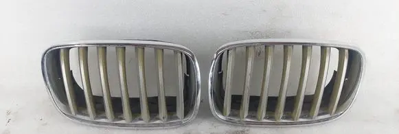 BMW X5 E70 Front bumper upper radiator grill 7171396