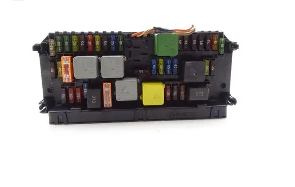 Mercedes-Benz C W204 Central body control module A2129005622 2C1304213492