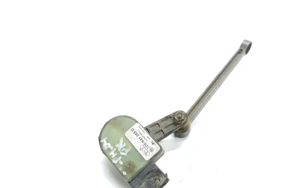 Headlight/headlamp level sensor