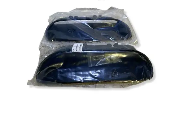 Dodge Challenger Bonnet/hood grill 