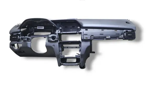 Mercedes-Benz GLK (X204) Dashboard A2046805087 JC1524220 306163799