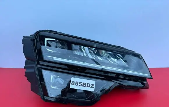 Skoda Karoq Headlight/headlamp 57B941016D