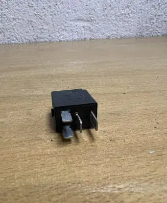 Mercedes-Benz C W203 Other relay 4RA007813 D9923