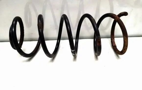 Volkswagen Golf IV Front coil spring