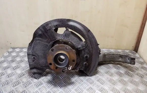 BMW X5 E70 Front wheel hub 31216773783 6773783