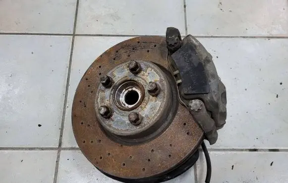 Mercedes-Benz E W212 Front wheel hub spindle knuckle