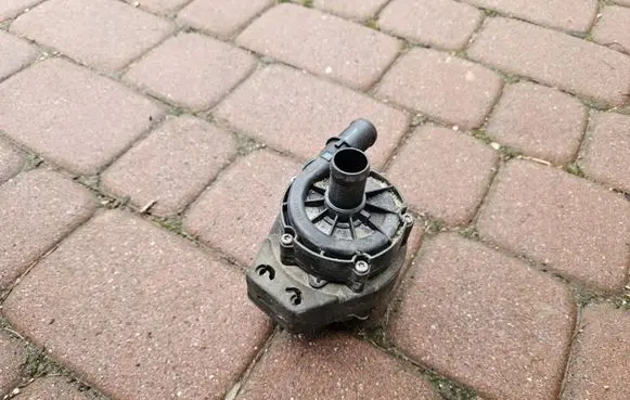 Renault Megane IV Electric auxiliary coolant/water pump 31TYS