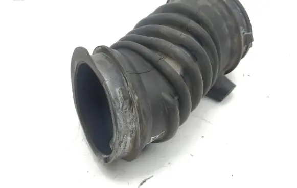 Mazda CX-5 II Air intake hose/pipe PE0113221 16805