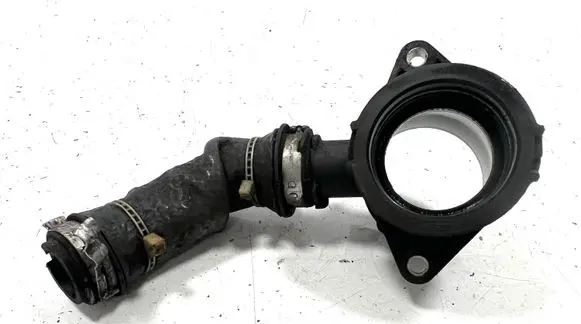 Ford C-MAX II Air intake duct part AV616C784AE 1051412S03