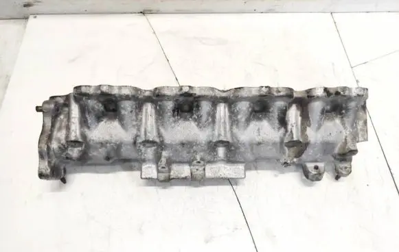 KIA Carens II Intake manifold