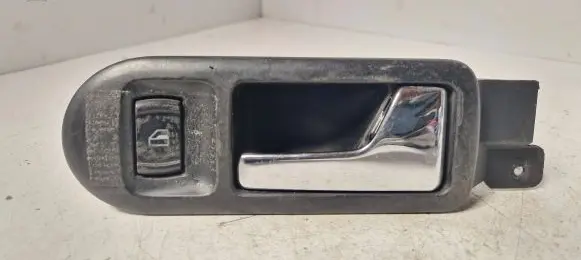 Volkswagen PASSAT B5.5 Front door interior handle 3b1837114