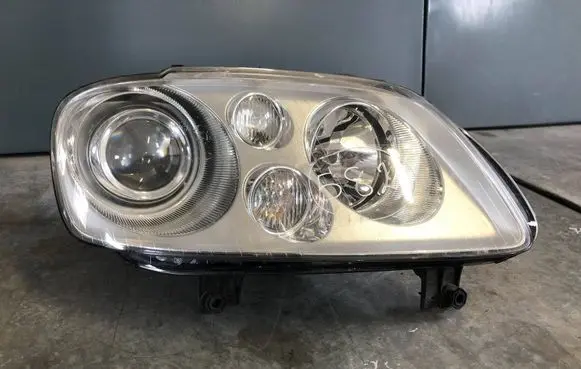 Volkswagen Touran I Headlight/headlamp 1T0941032F 0301205272