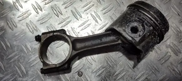 Seat Inca (6k) Piston with connecting rod