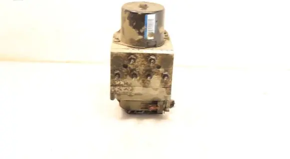 Volkswagen PASSAT B6 ABS Pump 16332401
