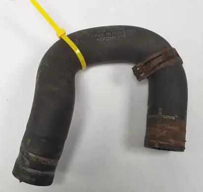 Porsche Cayenne (92A) Engine coolant pipe/hose 7P0121051A