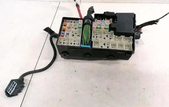 Volvo V50 Fuse box set 30737467 3M5T-14A142-AB