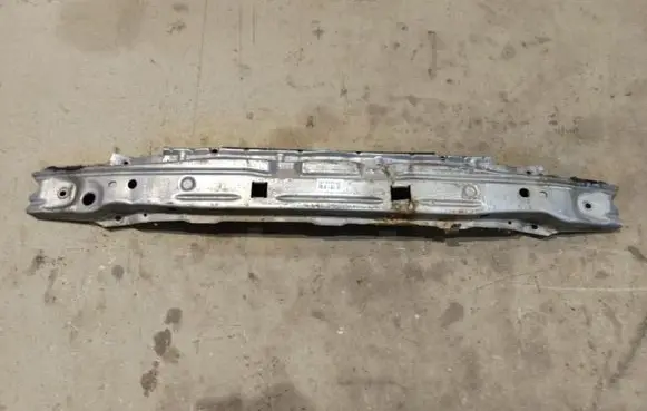 Opel Zafira A Front bumper cross member 