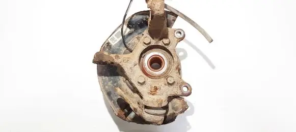 Toyota Avensis T270 Front wheel hub