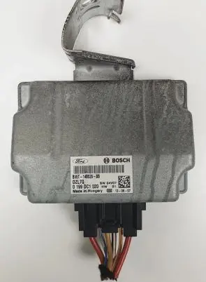 Ford Focus Voltage converter inverter BV6T-14B526-BB