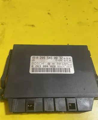 Mercedes-Benz S W220 Parking PDC control unit/module A2095450032