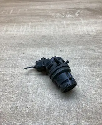Mazda 6 Windscreen/windshield washer pump 8603102450