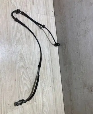 Peugeot Expert ABS brake wheel speed sensor 9806039580
