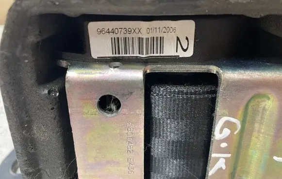Peugeot 407 Rear seatbelt 96440739XX E506452