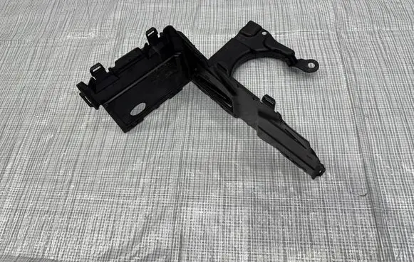 Mercedes-Benz X-class W470 Battery box tray A4705412800